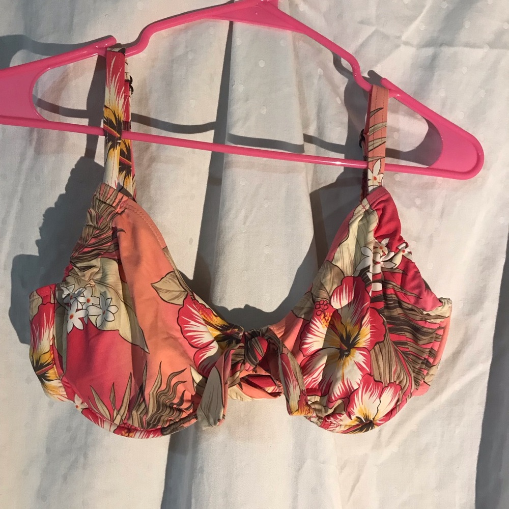 Hawaiian Print Coral Tie back Bikini Top .